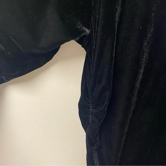 S’Edge Apparel Black Crushed Velvet Knee Length Dress Size Medium - Picture 4 of 6